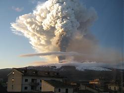 Clicca sull'immagine per ingrandirla

Nome:  eruzione 5-1-12.jpg
Visite: 1809
Dimensione:  52.5 KB